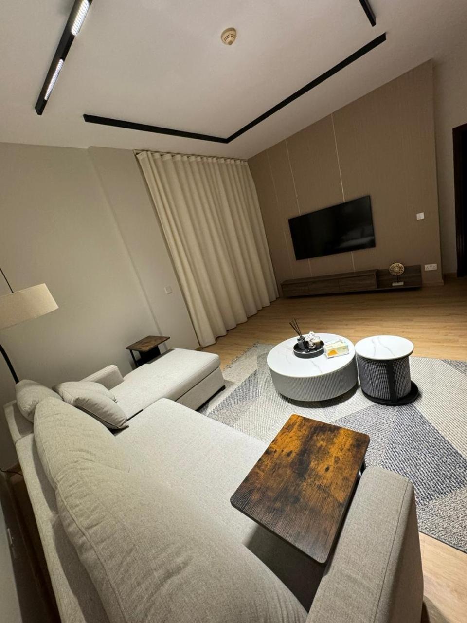 رٍۆتانا الُمارٍيَنا شقه غرٍفَه ۆصالُه عٍۆائلُ فقط Apartment
