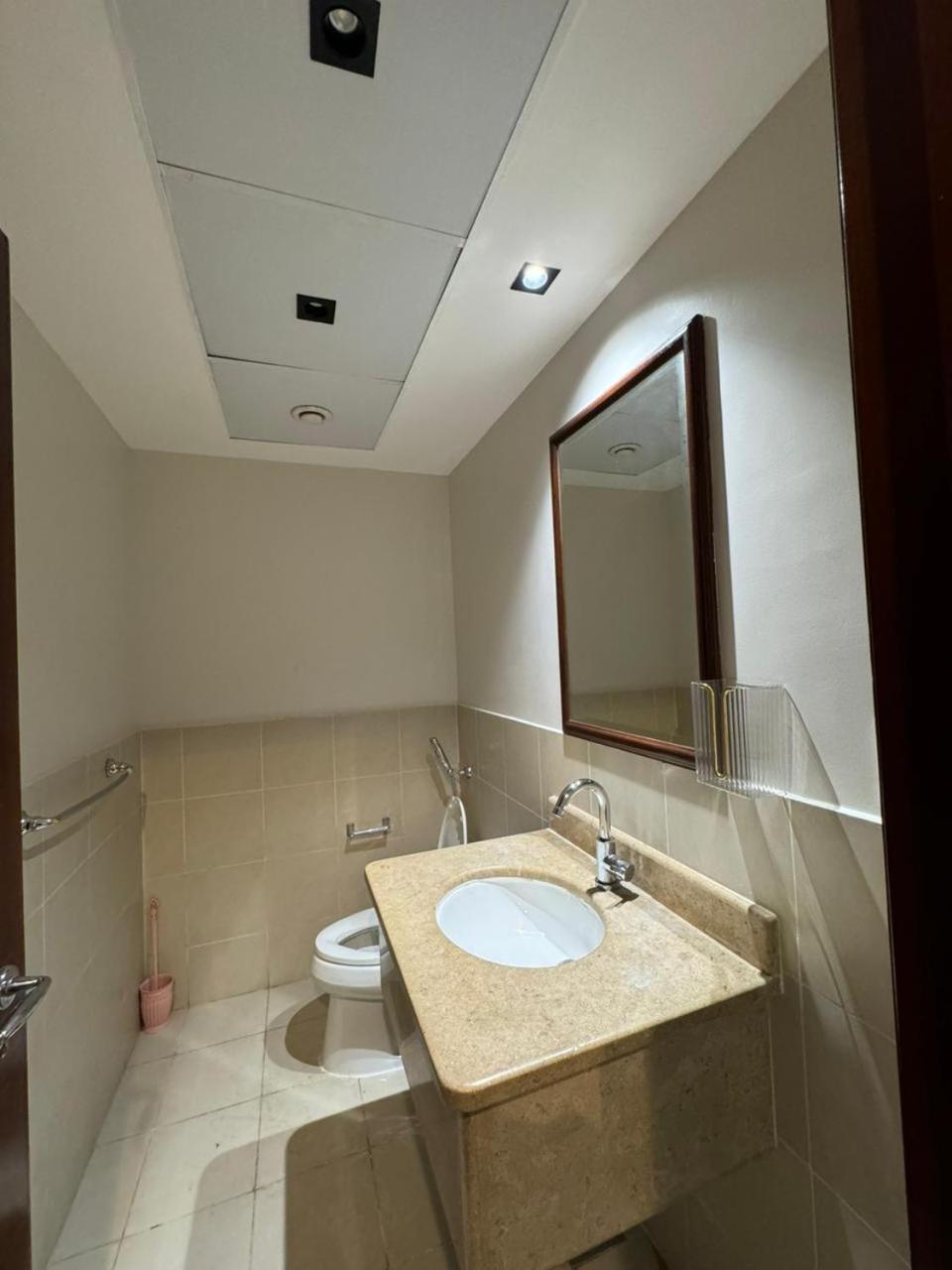 رٍۆتانا الُمارٍيَنا شقه غرٍفَه ۆصالُه عٍۆائلُ فقط Apartment *